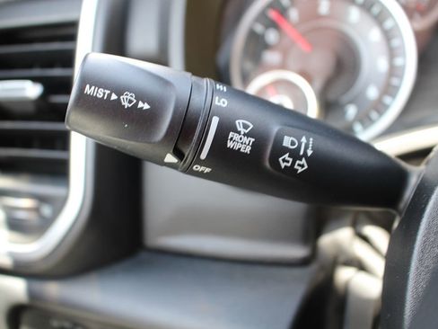 Used 2019 RAM 1500 Big Horn AWD/4WD image 20