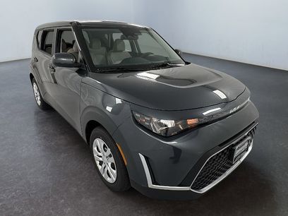 New 2025 Kia Soul LX