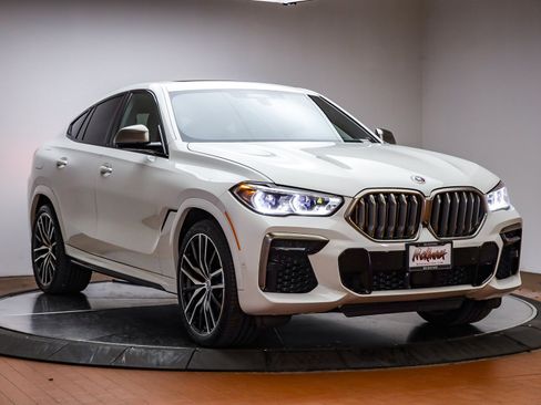 Used 2023 BMW X6 M50i w/ Executive Package image 3