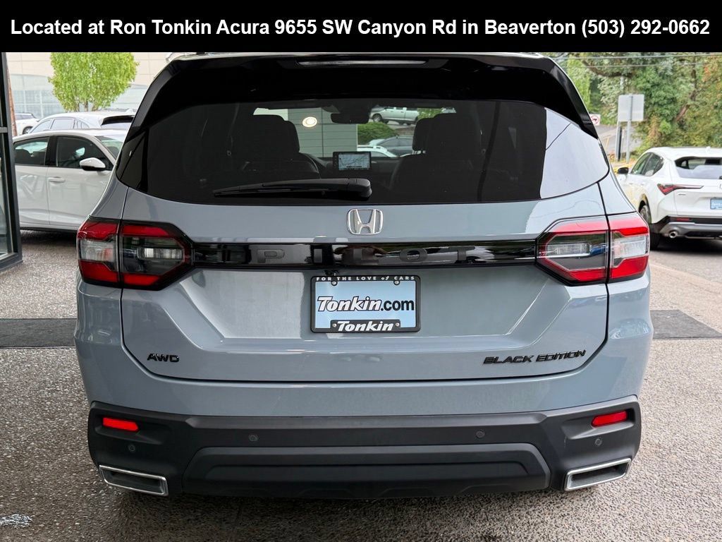 Used 2025 Honda Pilot Black Edition image 6