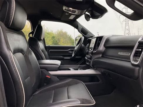 Used 2024 RAM 1500 Laramie image 17