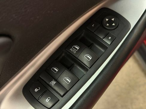 Used 2016 Dodge Journey SXT w/ Comfort/Convenience Group AWD/4WD image 28