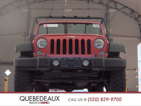 Used 2015 Jeep Wrangler Unlimited Rubicon w/ Max Tow Package image 4
