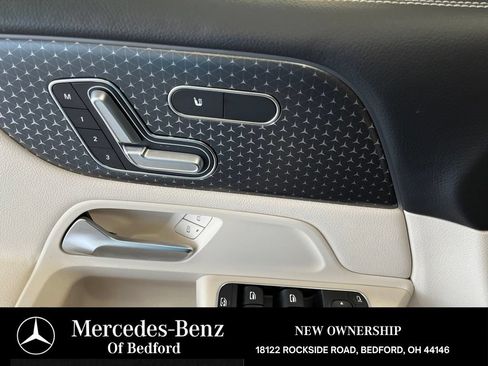 Used 2026 Mercedes-Benz GLB 250 4MATIC image 11