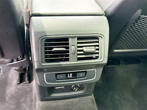 Used 2023 Audi SQ5 Premium Plus image 27
