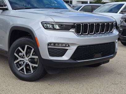 New 2025 Jeep Grand Cherokee Limited w/ MOPAR Finishing Package