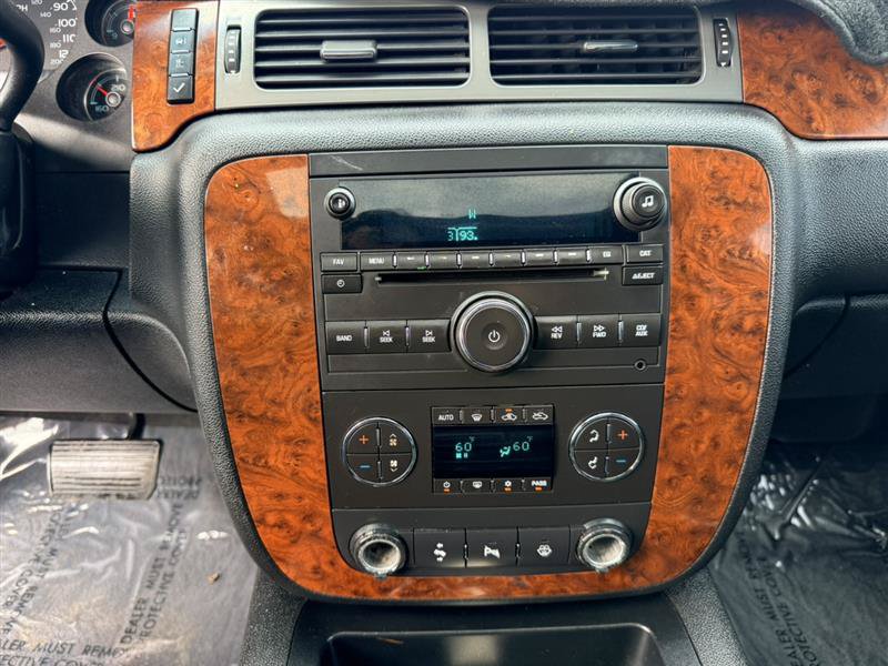 Used 2008 Chevrolet Silverado 3500 LTZ w/ Suspension Package, Off-Road AWD/4WD image 33
