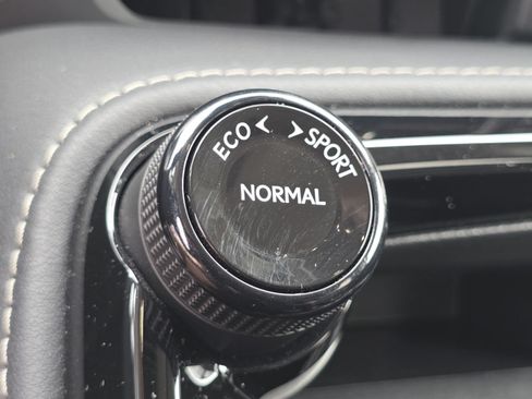 Used 2025 Lexus NX 350h AWD w/ Accessory Package (2T) image 9