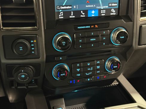 Used 2018 Ford F150 Raptor w/ Equipment Group 802A Luxury AWD/4WD image 35