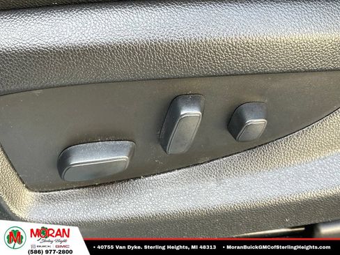 Used 2019 GMC Yukon SLT AWD/4WD image 17