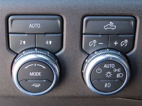 Certified 2022 GMC Sierra 1500 Elevation w/ LPO, Elevation Black Package image 12