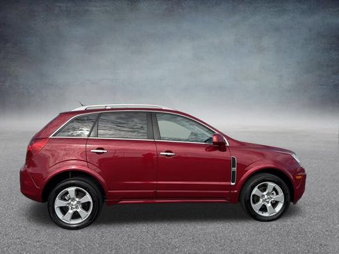 Used 2014 Chevrolet Captiva Sport LT w/ Convenience Package FWD image 2