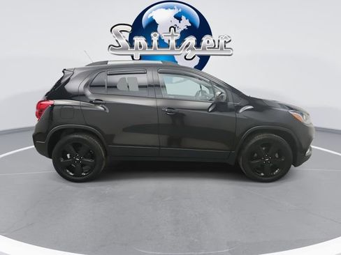 Used 2018 Chevrolet Trax Premier w/ Midnight Edition image 11