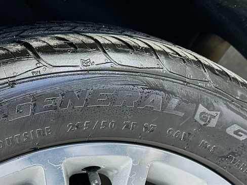 Used 2005 Ford Thunderbird RWD image 31