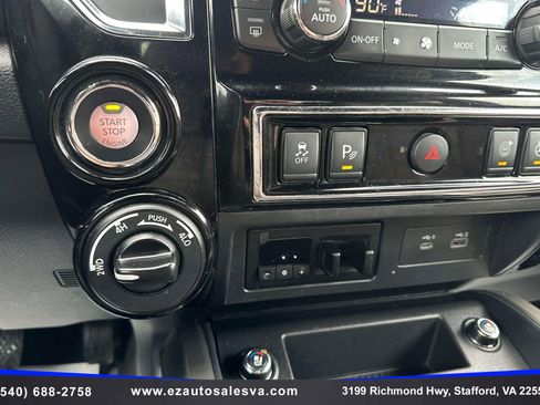 Used 2021 Nissan Titan Platinum Reserve w/ Moonroof Package image 27