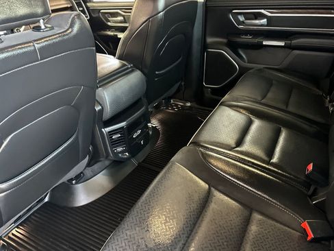 Used 2020 RAM 1500 Laramie RWD image 5