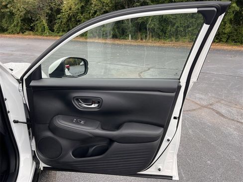 New 2026 Honda HR-V EX-L image 15