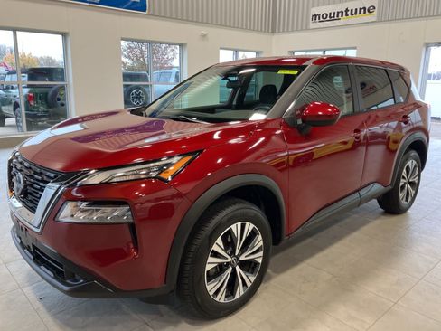 Used 2023 Nissan Rogue SV AWD/4WD image 1
