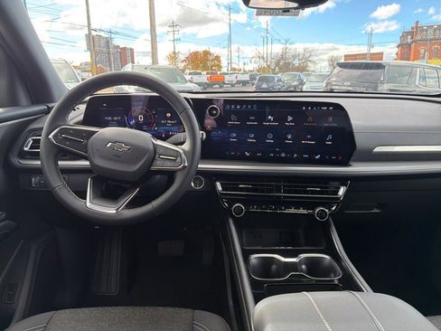 New 2026 Chevrolet Traverse LT image 21