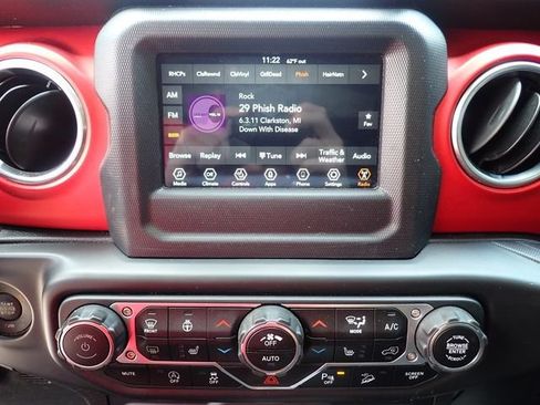 Used 2020 Jeep Wrangler Unlimited Rubicon w/ Dual Top Group AWD/4WD image 14