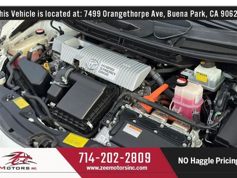 Used 2015 Toyota Prius Four FWD image 53