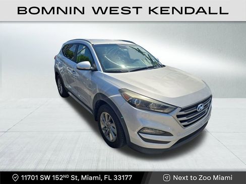 Used 2017 Hyundai Tucson SE Plus image 1