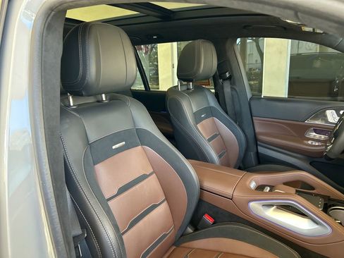 Used 2024 Mercedes-Benz GLS 63 AMG 4MATIC image 22