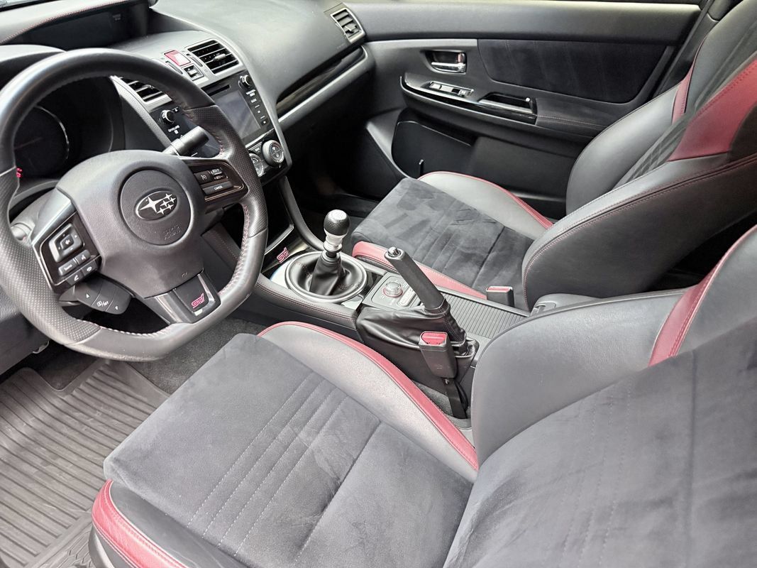 Used 2019 Subaru WRX STI AWD/4WD image 9