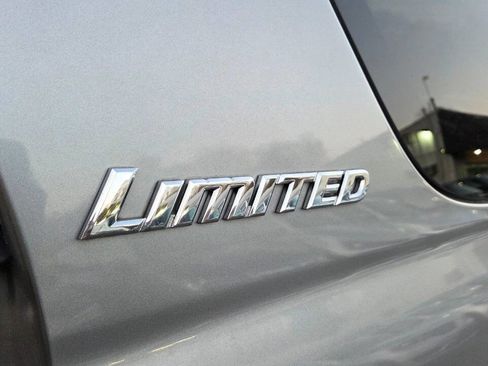 Used 2002 Toyota Sequoia Limited image 21