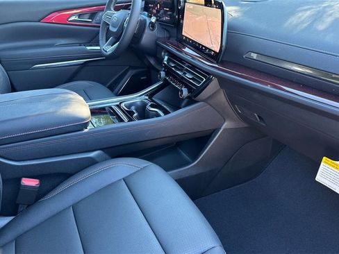 New 2026 Chevrolet Traverse Z71 w/ Enhanced Driving Package image 17