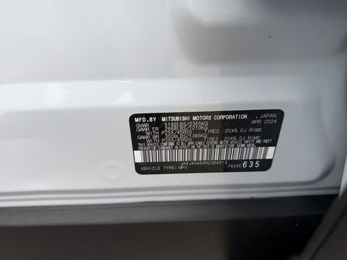 Used 2024 Mitsubishi Outlander SE AWD/4WD image 31