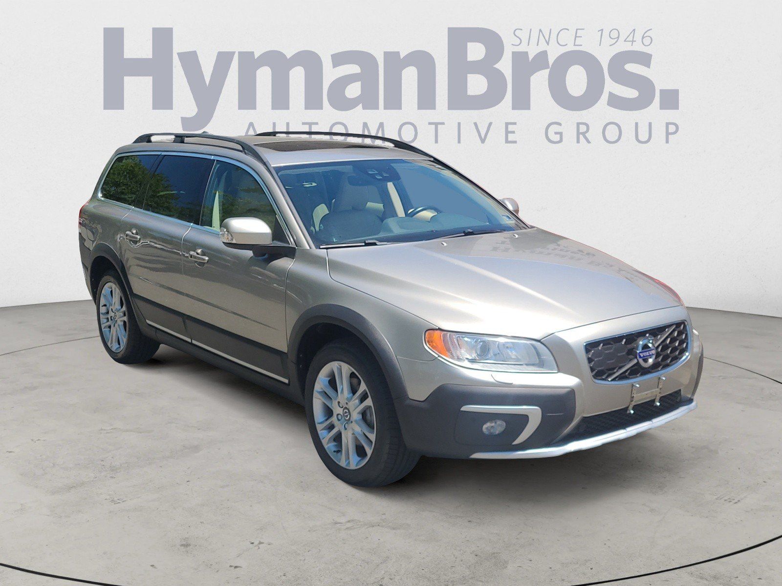 Used 2016 Volvo XC70 T5 Platinum w/ Protection Package AWD/4WD image 1