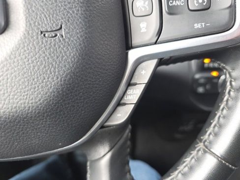 Used 2024 RAM 2500 Big Horn w/ Safety Group image 24