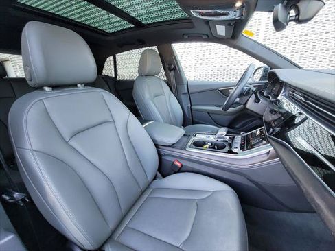 Used 2022 Audi Q8 Prestige AWD/4WD image 23