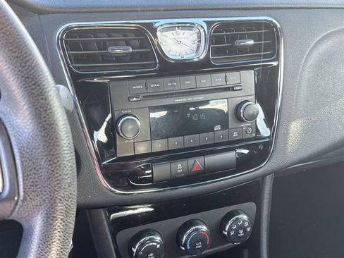 Used 2013 Chrysler 200 LX image 13