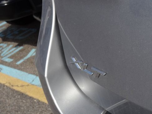 Used 2023 Ford Explorer XLT w/ Equipment Group 202A image 7