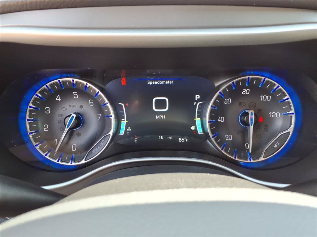 New 2027 Chrysler Pacifica Select FWD image 26