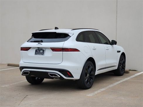 Used 2025 Jaguar F-PACE R-Dynamic S image 4