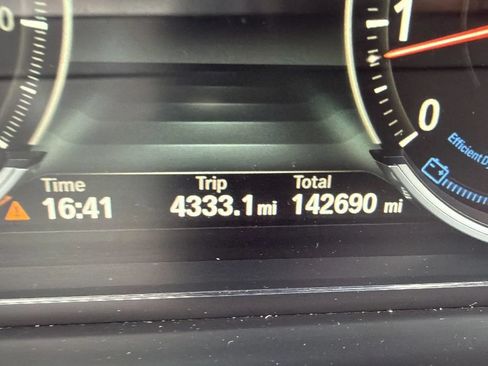 Used 2015 BMW 750Li RWD image 26