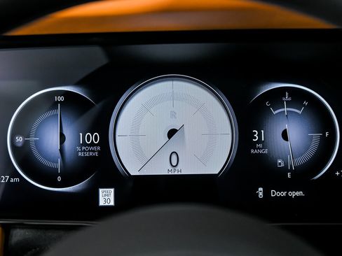 Used 2025 Rolls-Royce Cullinan image 29