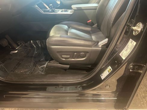 Used 2025 MAZDA CX-70 3.3 Turbo w/ Preferred Package image 23