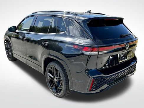 New 2026 Volkswagen Tiguan SE R-Line FWD image 4