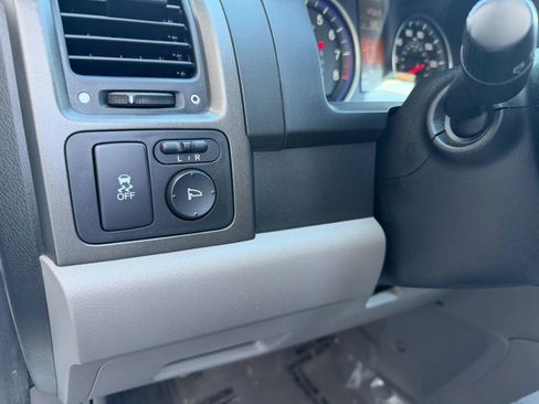 Used 2011 Honda CR-V LX image 10