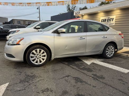 Used 2015 Nissan Sentra S image 8