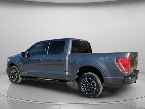 Certified 2021 Ford F150 XLT w/ Equipment Group 302A High image 18