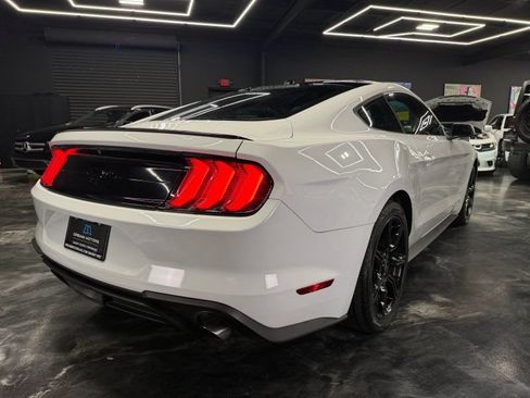 Used 2020 Ford Mustang Coupe w/ Black Accent Package RWD image 5