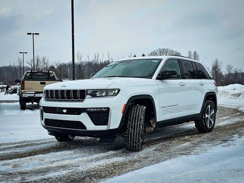 New 2026 Jeep Grand Cherokee Limited image 7