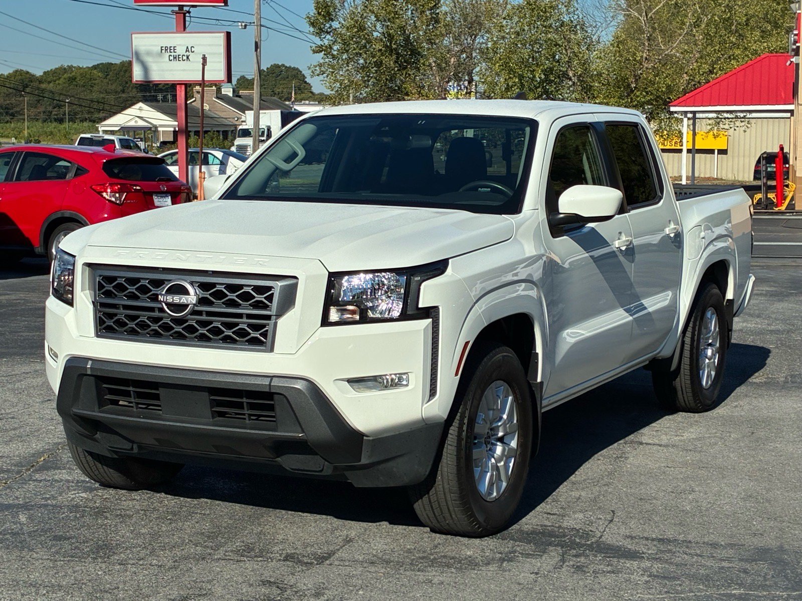 Used 2024 Nissan Frontier SV w/ SV Convenience Package RWD image 1