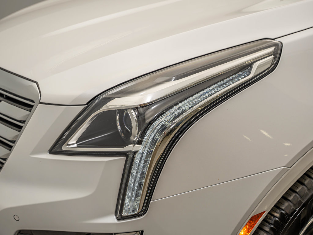 Used 2017 Cadillac XT5 Luxury w/ Driver Awareness Package FWD image 15