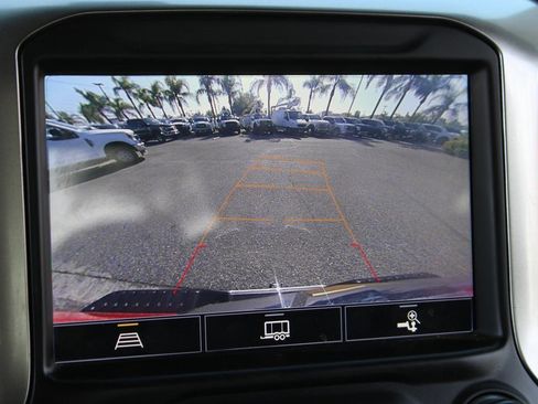 Used 2022 Chevrolet Silverado 2500 LT w/ Convenience Package image 27